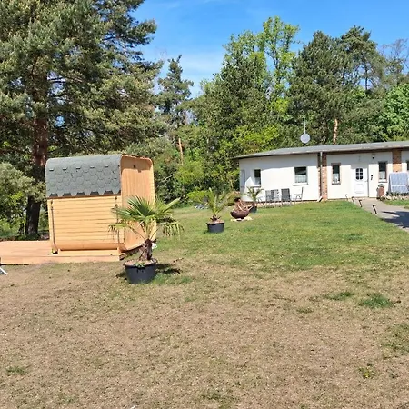 Neu! See-ferienwohnung 2 *